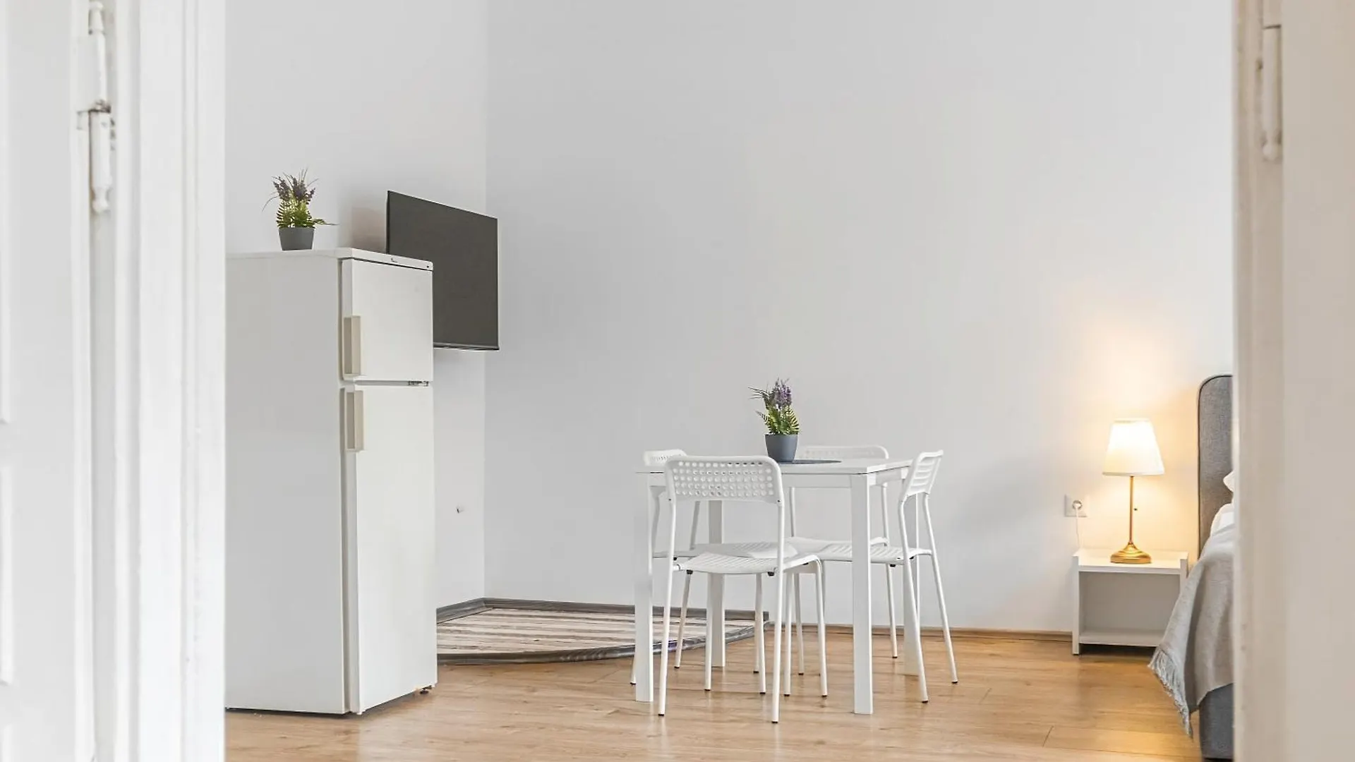 Apartment Attractive 2 Bedroom Apt. Near Vienna Akh Ideal For All