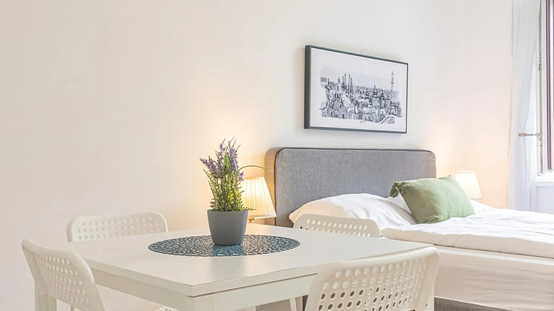 Attractive 2 Bedroom Apt. Near Vienna Akh Ideal For All 0*,  Austria