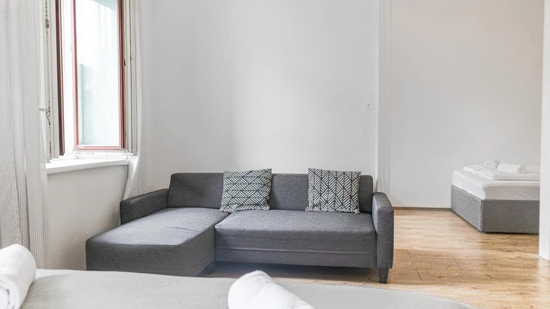 Apartment Attractive 2 Bedroom Apt. Near Vienna Akh Ideal For All